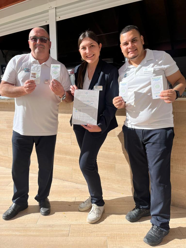 osé Aguayo Infantes, Maria Magdalena Campins Mas y Jean Carlos León Camacho